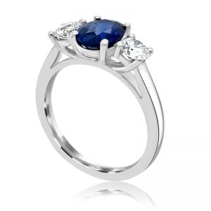 1.35ct Platinum oval Sapphire with riound 0.25ct diamonds engagement ring flat