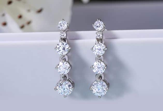 Diamond Earrings in Platinum, Earrings Studs - valleyresorts.co.uk